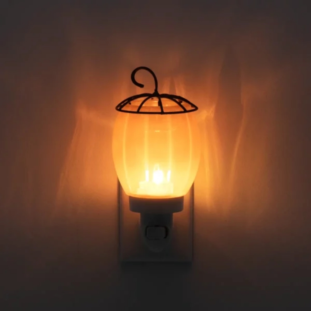 NiB Petite Pumpkin mini wax warmer